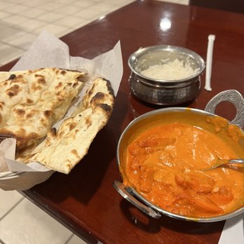 Himalayan Indian Cuisine signature dishes Butter Chicken
Chicken Tikka Masala
Chicken Korma